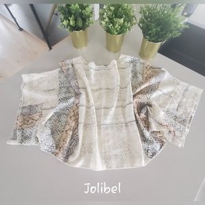 NWOT JOLIBEL Très beau haut fluide à souhait avec manches amples